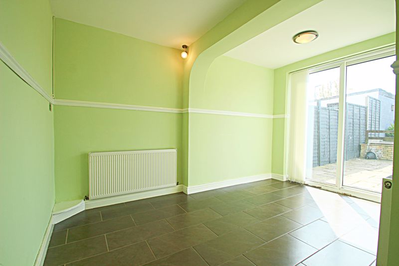 Dining Room- click for photo gallery